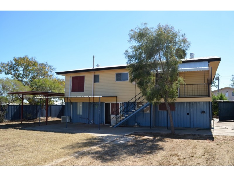 1 Blackbutt Street, Blackwater QLD 4717