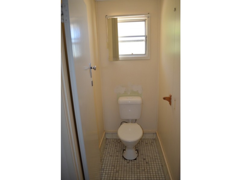 24 Bottletree Avenue, Blackwater QLD 4717