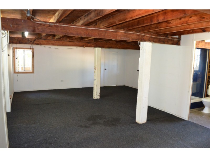 24 Bottletree Avenue, Blackwater QLD 4717