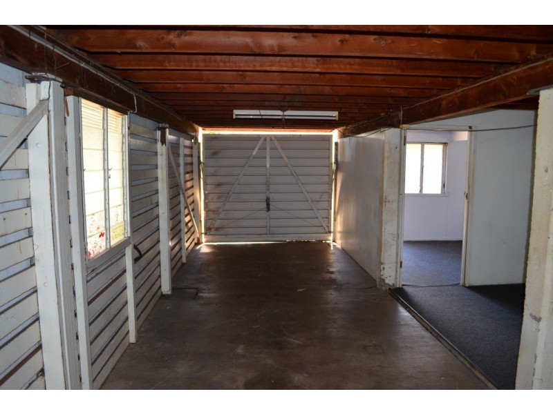 24 Bottletree Avenue, Blackwater QLD 4717