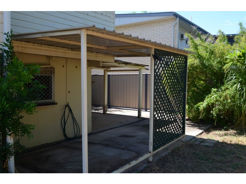 24 Bottletree Avenue, Blackwater QLD 4717