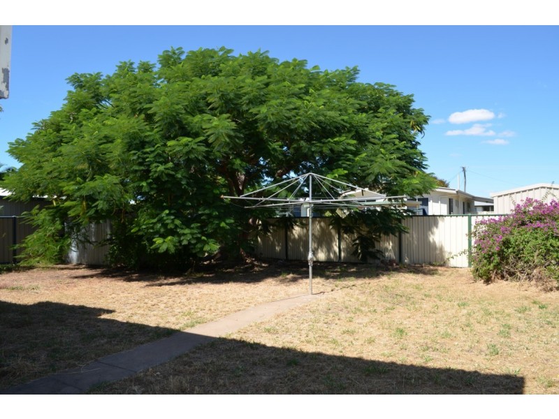 24 Bottletree Avenue, Blackwater QLD 4717