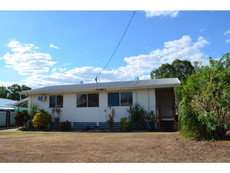 6 Cedar Street, Blackwater QLD 4717