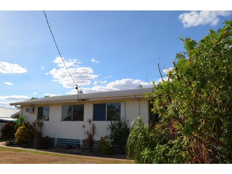 6 Cedar Street, Blackwater QLD 4717