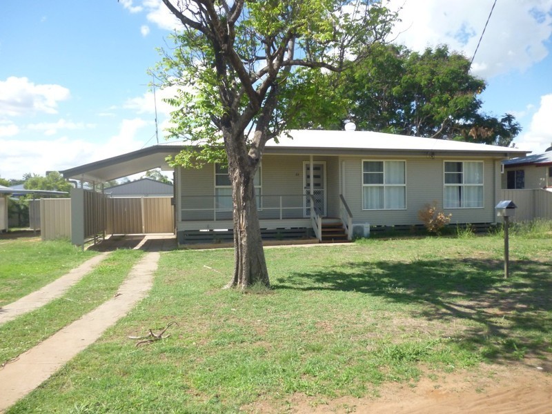 22 Wattle Street, Blackwater QLD 4717