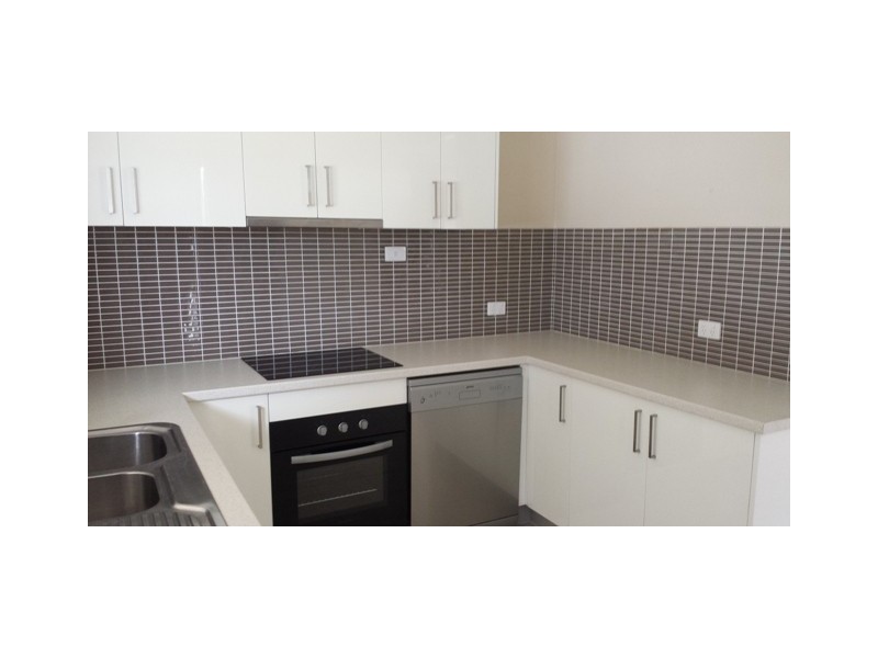 22 Wattle Street, Blackwater QLD 4717