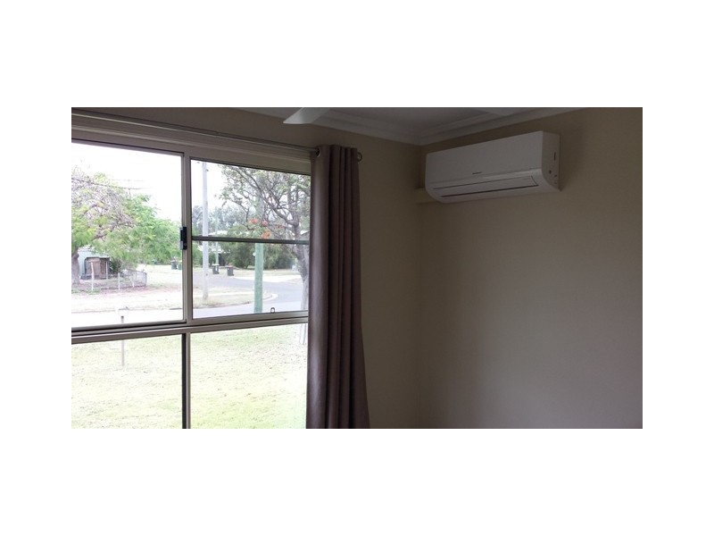 22 Wattle Street, Blackwater QLD 4717