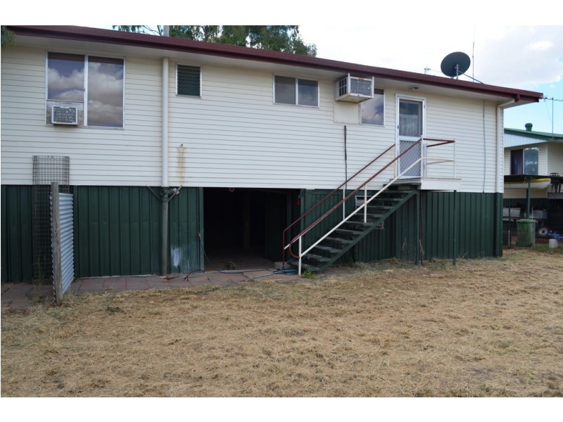25 Acacia Street, Blackwater QLD 4717