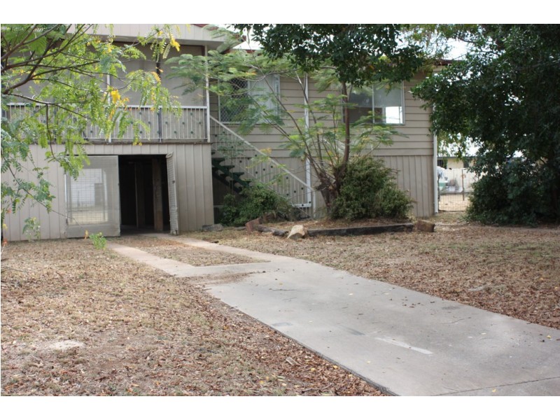 14 Bean Street, Blackwater QLD 4717