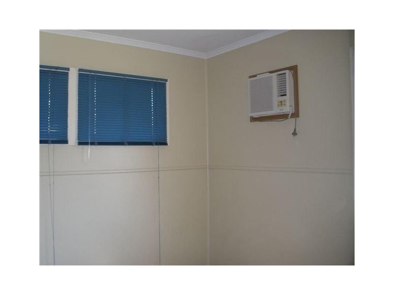 12 Arnold Street, Blackwater QLD 4717