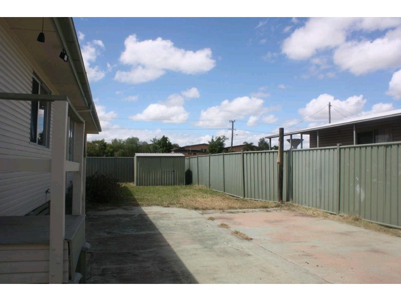 12A Rufus Street, Blackwater QLD 4717