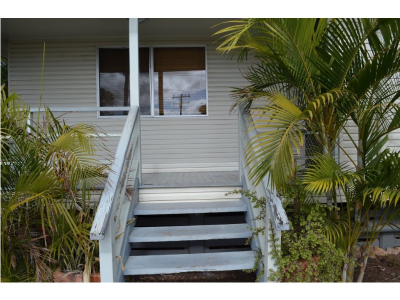 63 Wattle Street, Blackwater QLD 4717