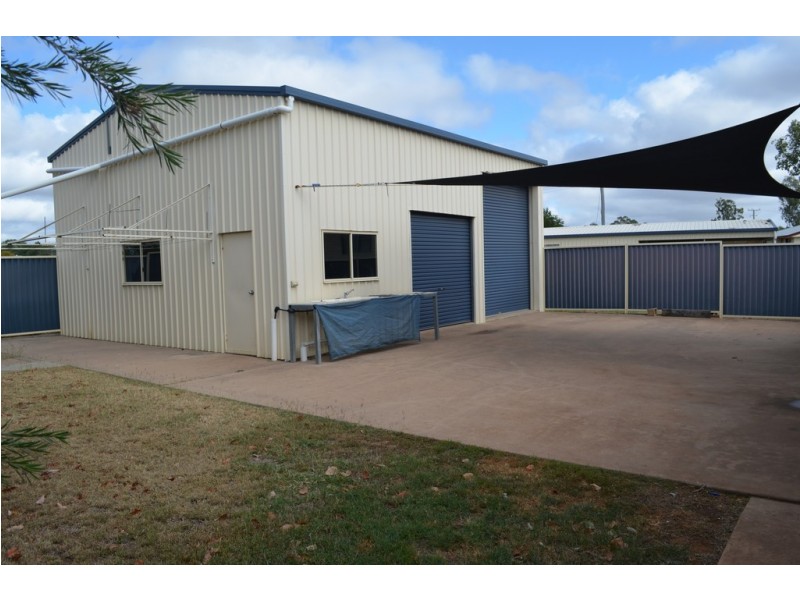 63 Wattle Street, Blackwater QLD 4717