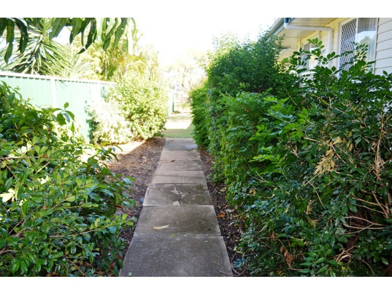 5 Sandalwood Street, Blackwater QLD 4717