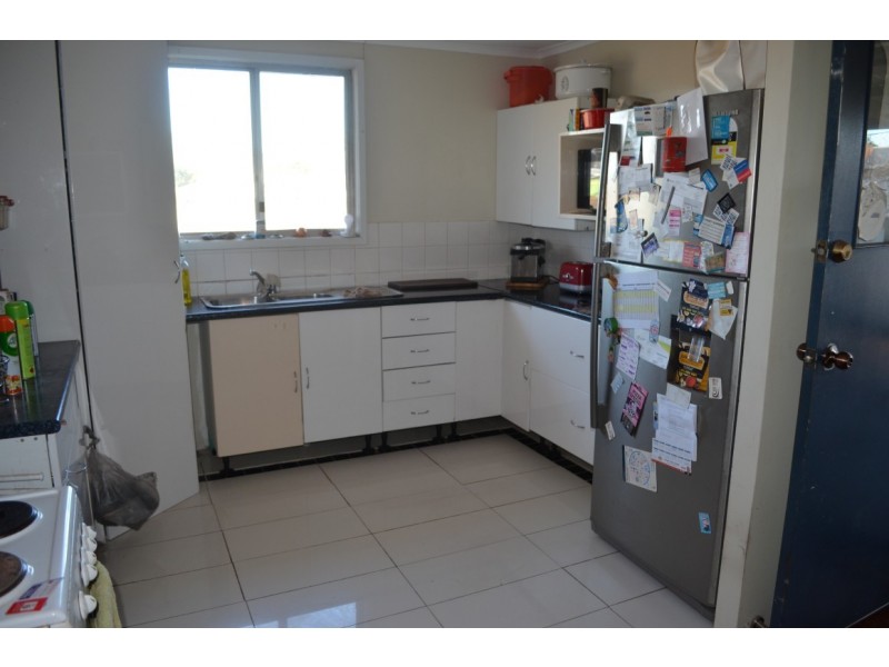 27 Fig Street, Blackwater QLD 4717