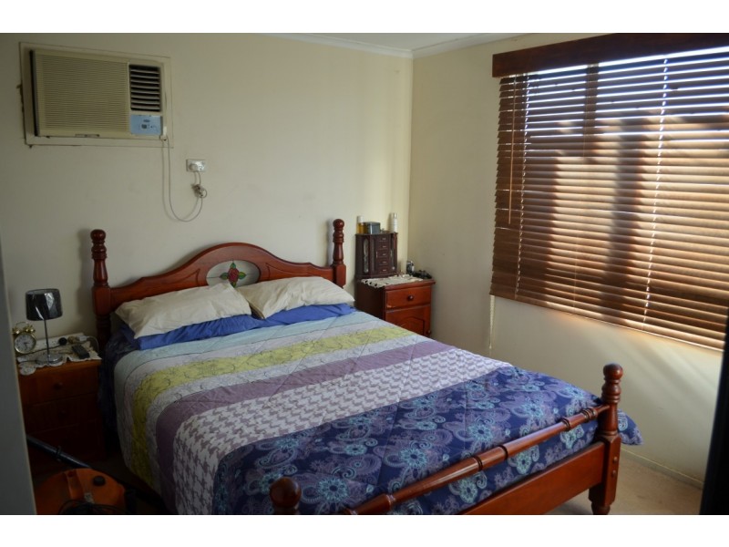 27 Fig Street, Blackwater QLD 4717