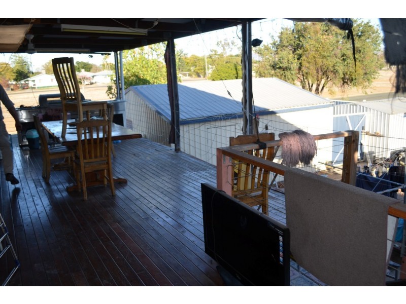 27 Fig Street, Blackwater QLD 4717