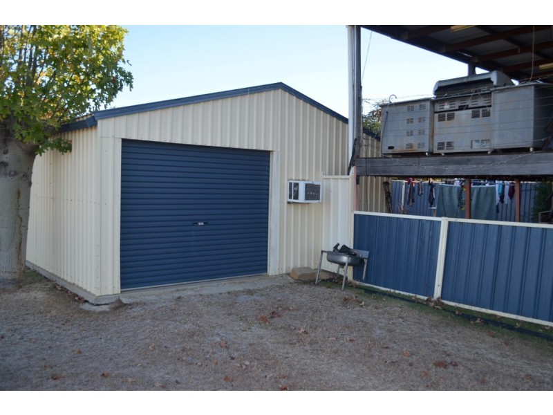 27 Fig Street, Blackwater QLD 4717