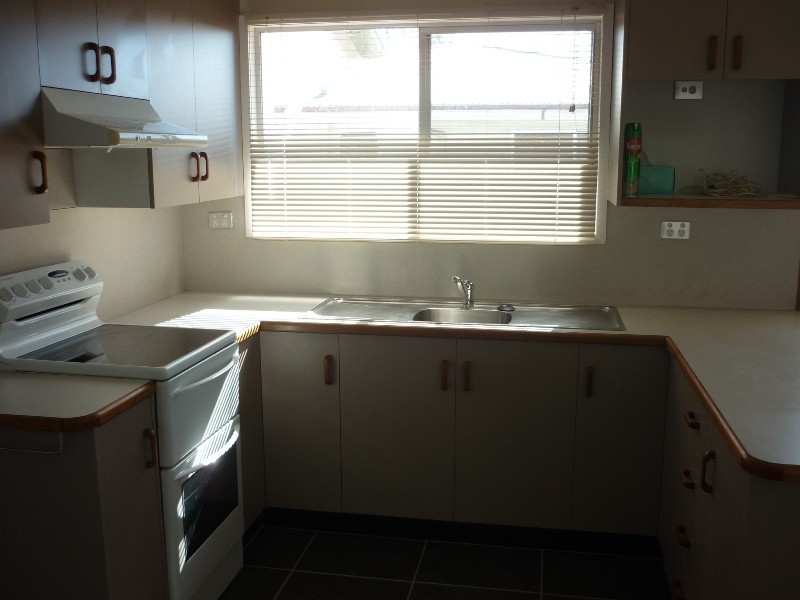 78 Arthur Street, Blackwater QLD 4717