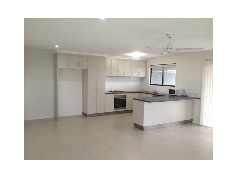 1/41 Rufus Street, Blackwater QLD 4717