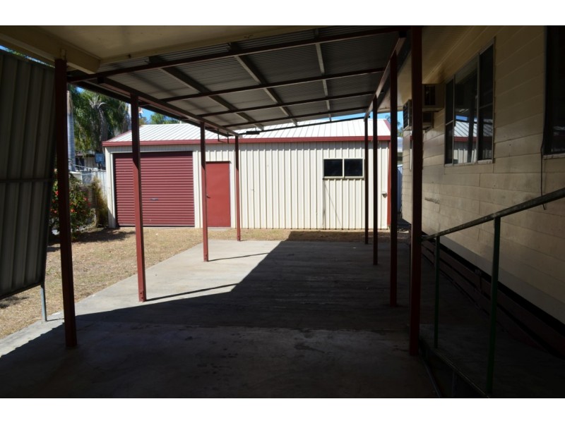 7 Bredhauer Street, Blackwater QLD 4717