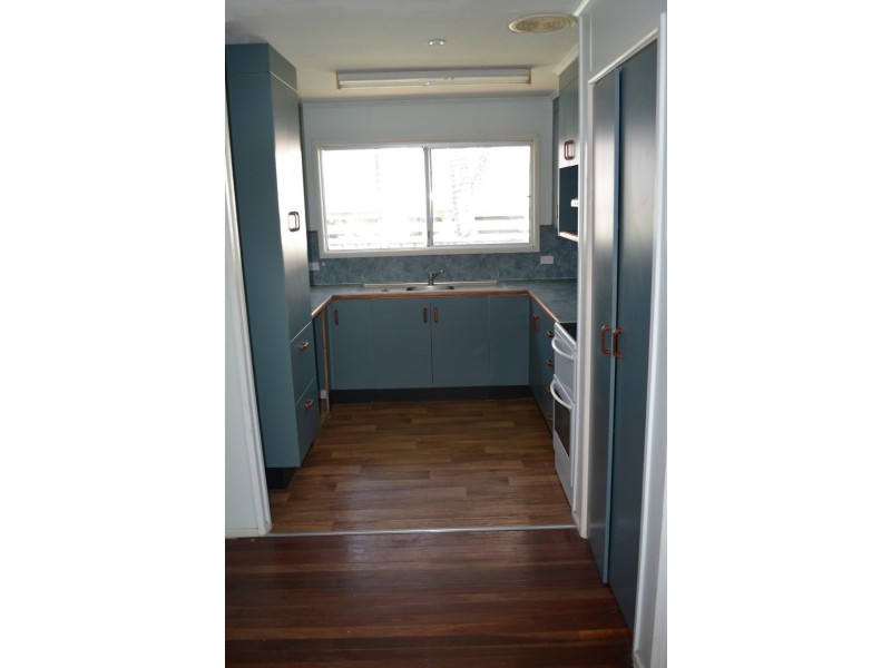 7 Bredhauer Street, Blackwater QLD 4717