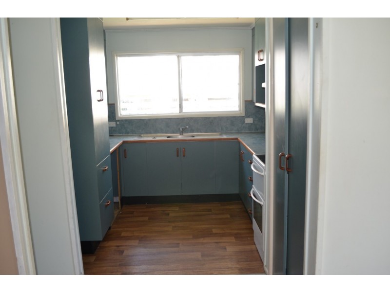 7 Bredhauer Street, Blackwater QLD 4717