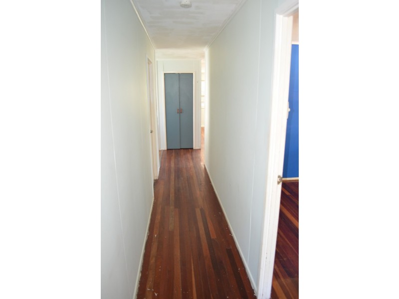 7 Bredhauer Street, Blackwater QLD 4717