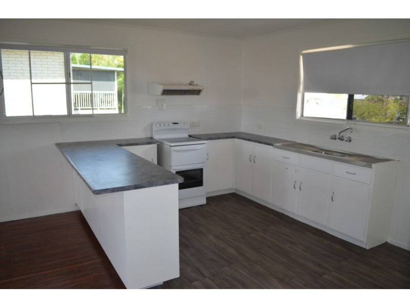 24 Bottletree Avenue, Blackwater QLD 4717