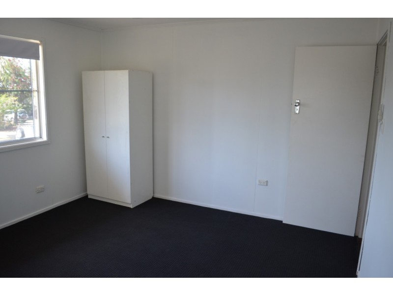 24 Bottletree Avenue, Blackwater QLD 4717