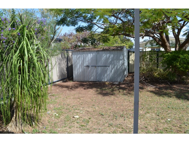 24 Bottletree Avenue, Blackwater QLD 4717