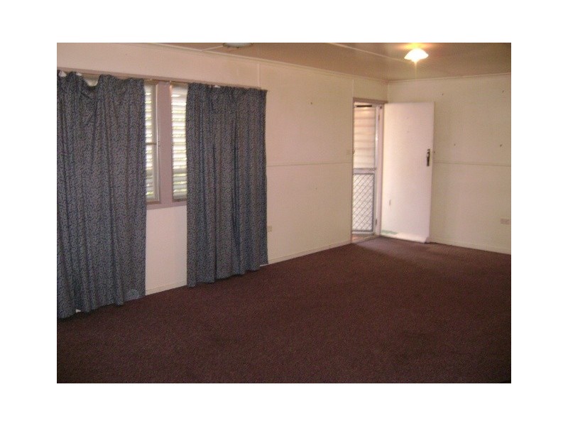 5 Fay, Blackwater QLD 4717