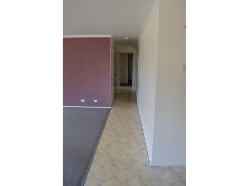 19 Cedar Street, Blackwater QLD 4717