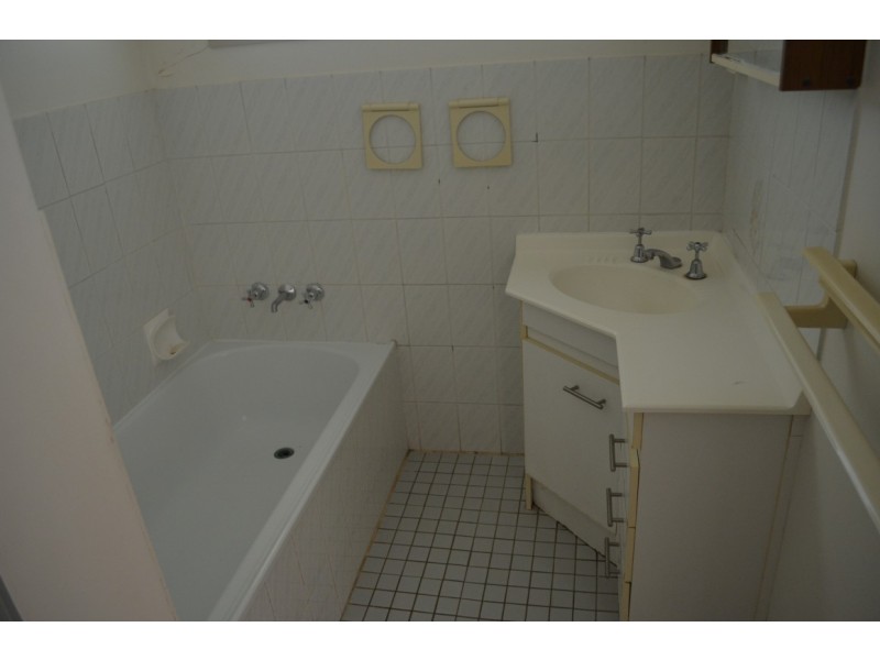 19 Cedar Street, Blackwater QLD 4717