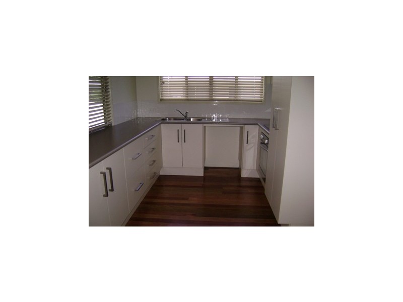 33 Bremner Street, Blackwater QLD 4717