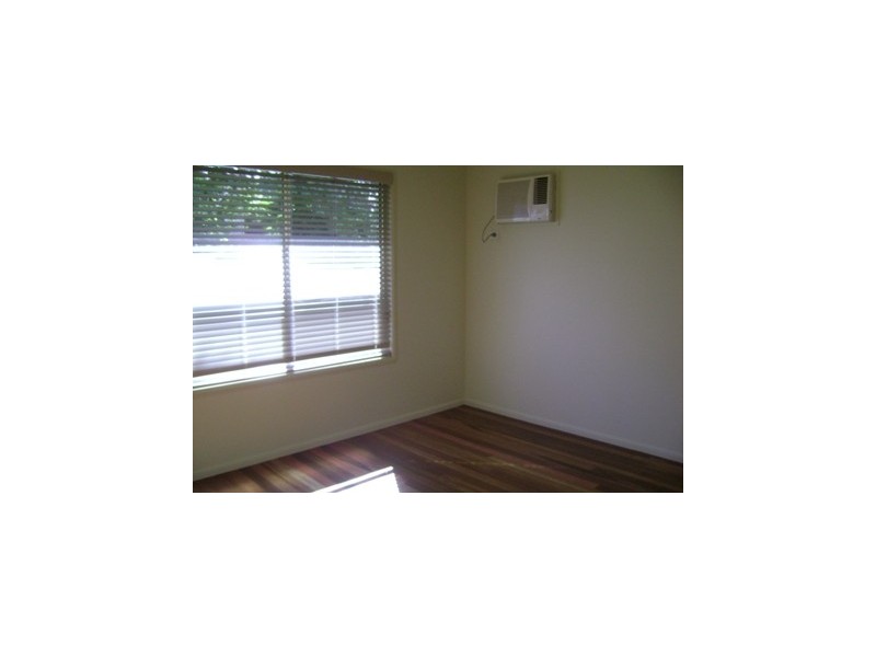 33 Bremner Street, Blackwater QLD 4717