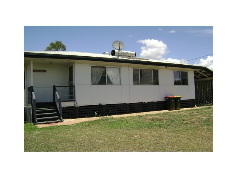 1 Cedar Street, Blackwater QLD 4717