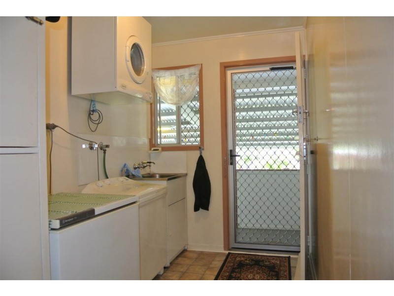 15 Myall Street, Blackwater QLD 4717