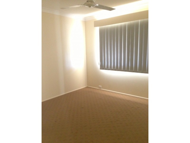 2 Umbrella Street, Blackwater QLD 4717