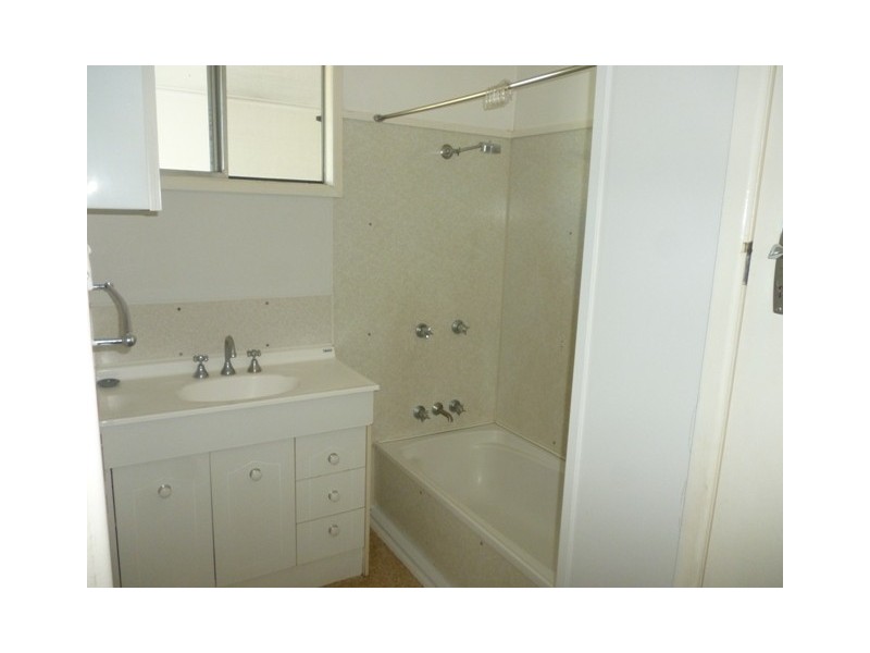 7 Ironbark Street, Blackwater QLD 4717