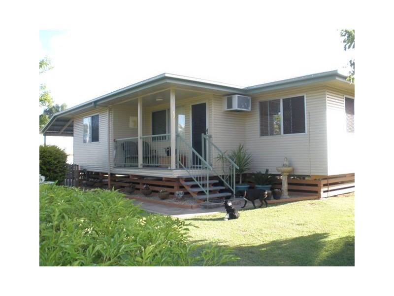 42 Bottletree Avenue, Blackwater QLD 4717