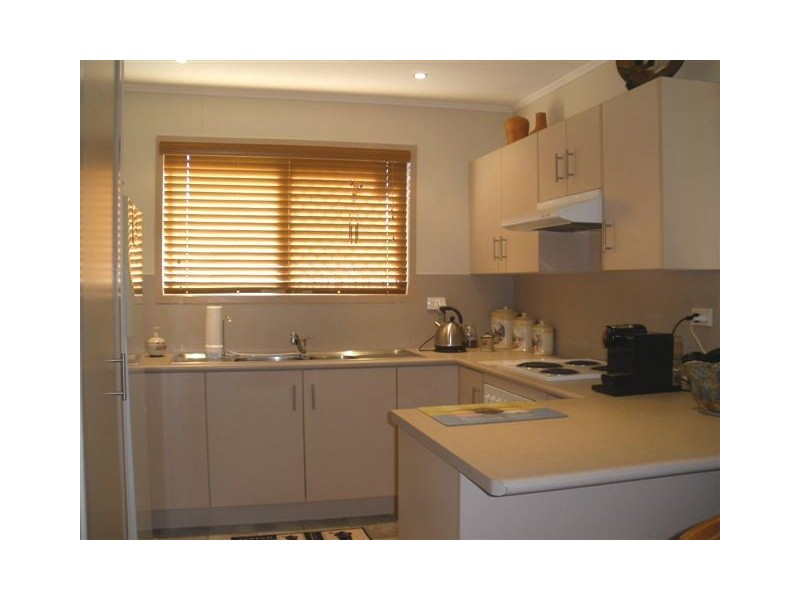 42 Bottletree Avenue, Blackwater QLD 4717