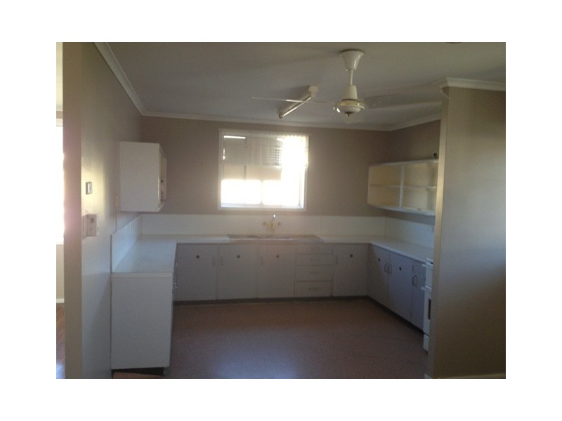 23 Kurrajong Street, Blackwater QLD 4717