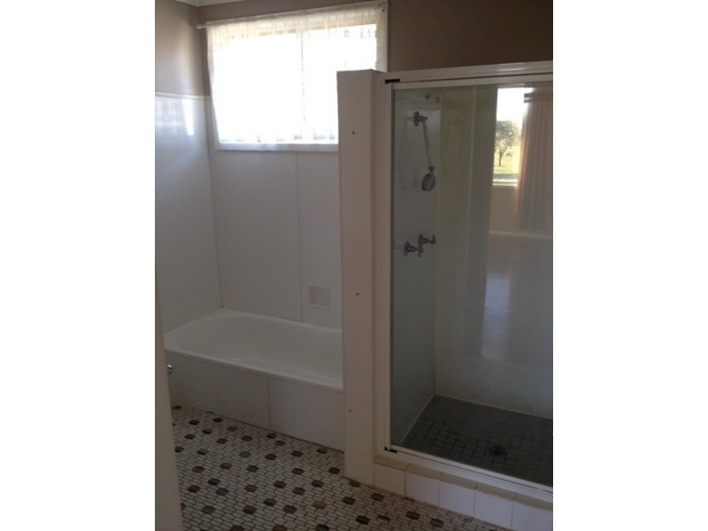 23 Kurrajong Street, Blackwater QLD 4717