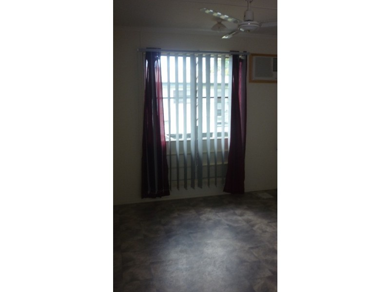 6 Long Street, Blackwater QLD 4717