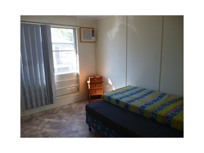 6 Long Street, Blackwater QLD 4717