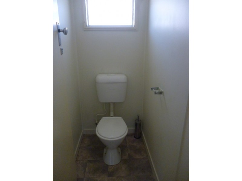 6 Long Street, Blackwater QLD 4717