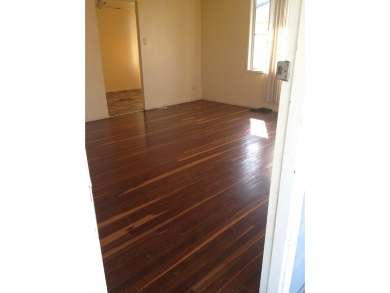 8 Fig Street, Blackwater QLD 4717