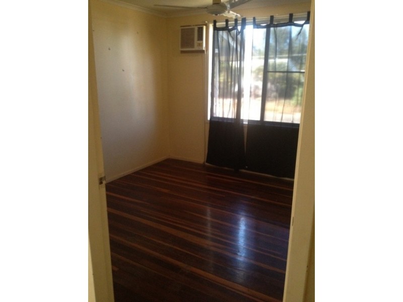 8 Fig Street, Blackwater QLD 4717