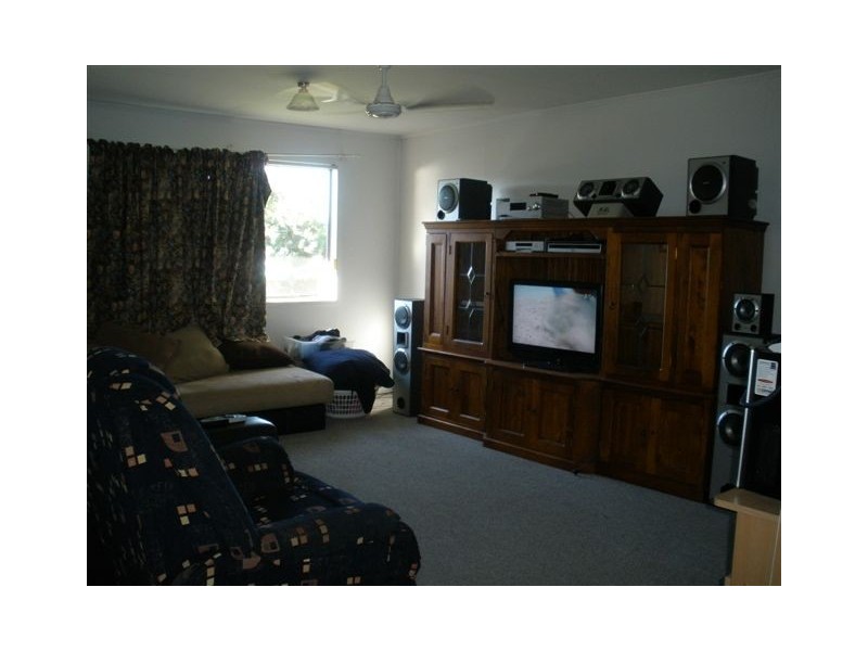 31 Wattle Street, Blackwater QLD 4717